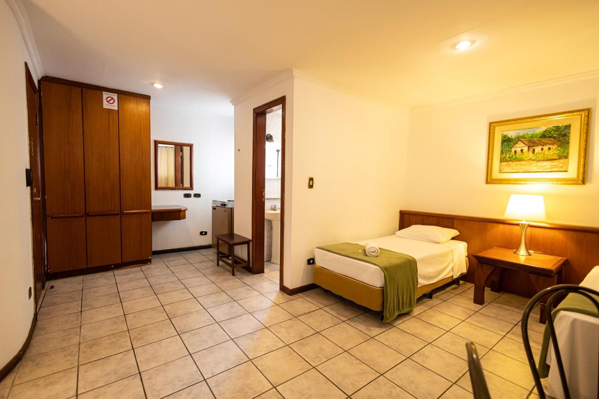 Hotel Golden Star Curitiba Dış mekan fotoğraf