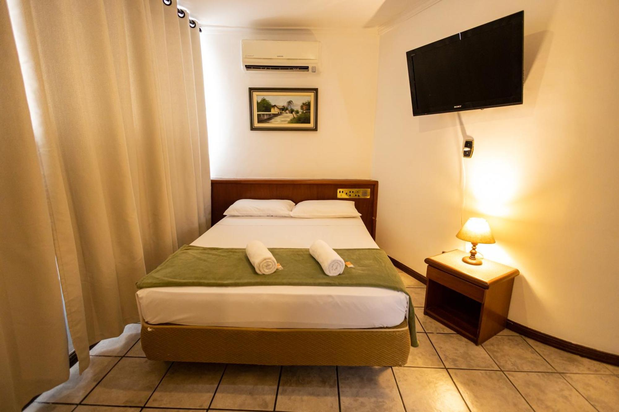 Hotel Golden Star Curitiba Dış mekan fotoğraf